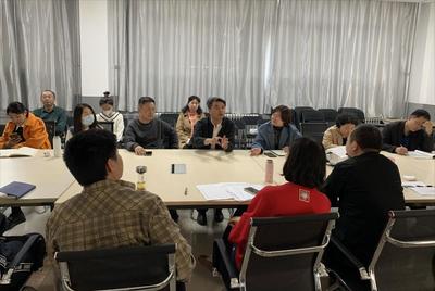 美術(shù)學(xué)院召開(kāi)校企合作交流研討會(huì) 促進(jìn)文化藝術(shù)交流活動(dòng)